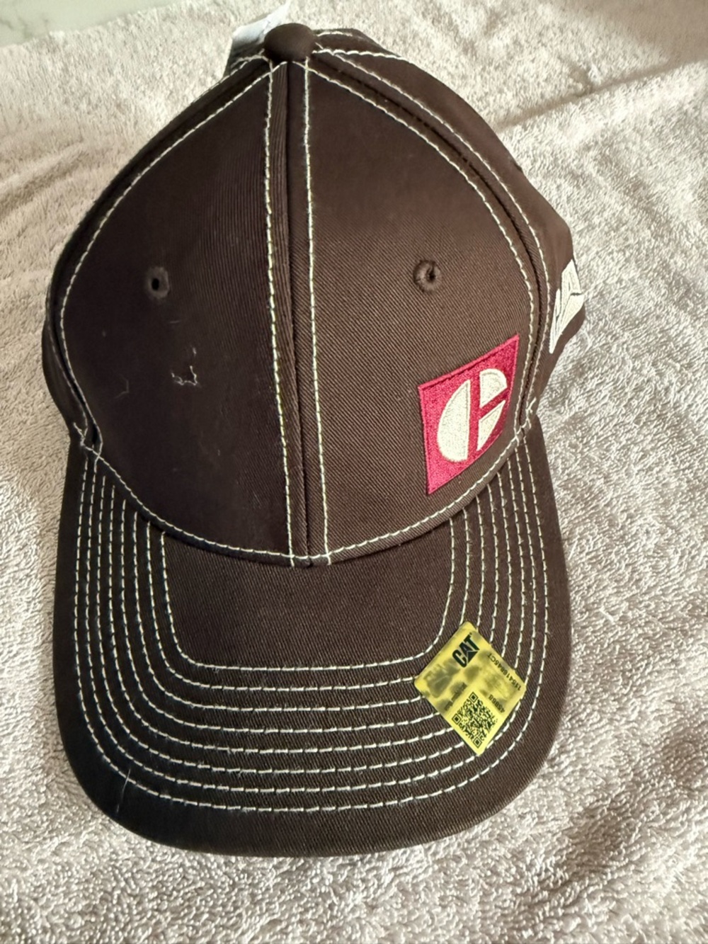 Caterpillar NWT low profile C block baseball hat